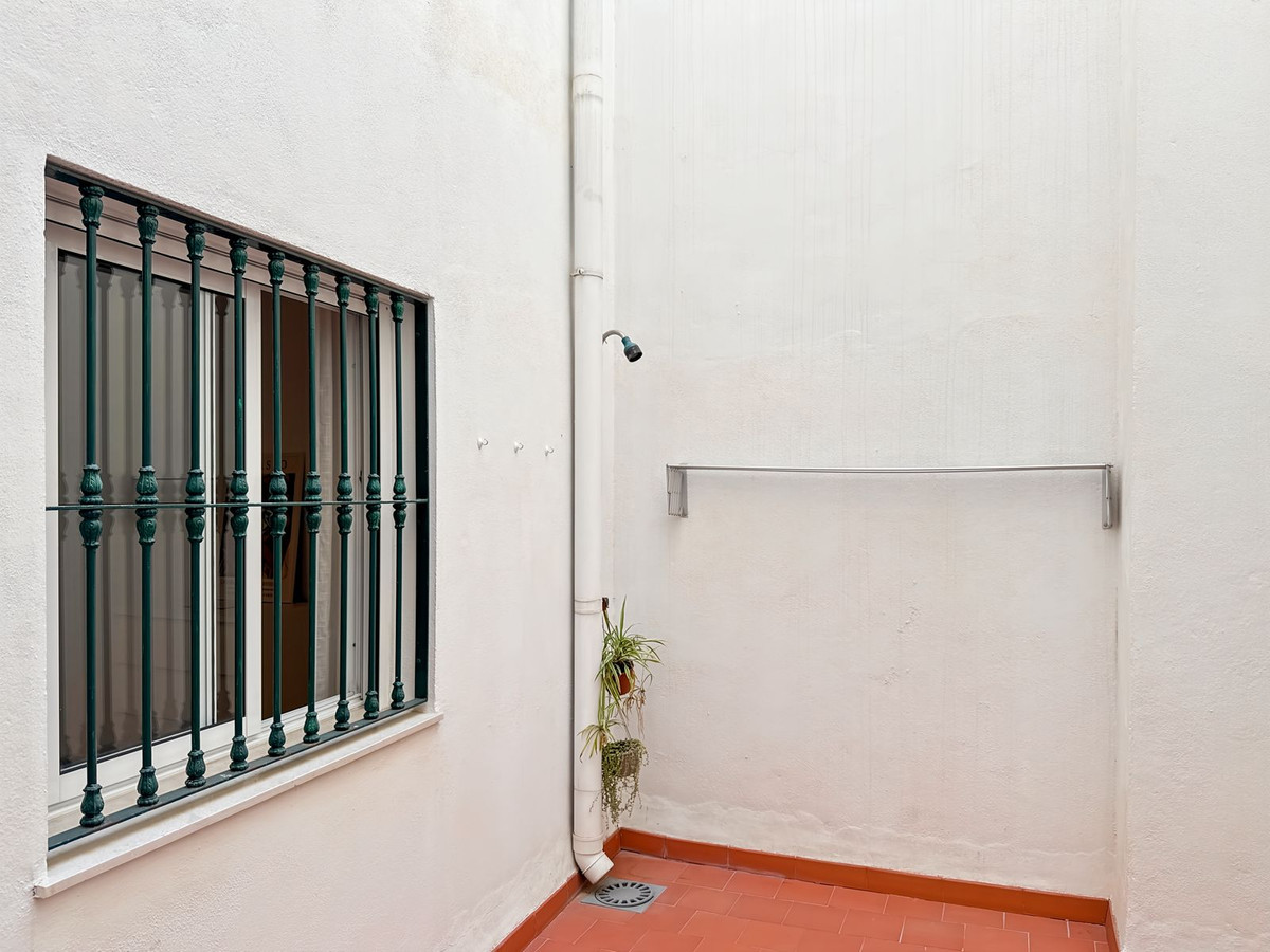 Se vende Apartamento Planta Media de 2 dormitorios en Málaga Ciudad, Málaga, España