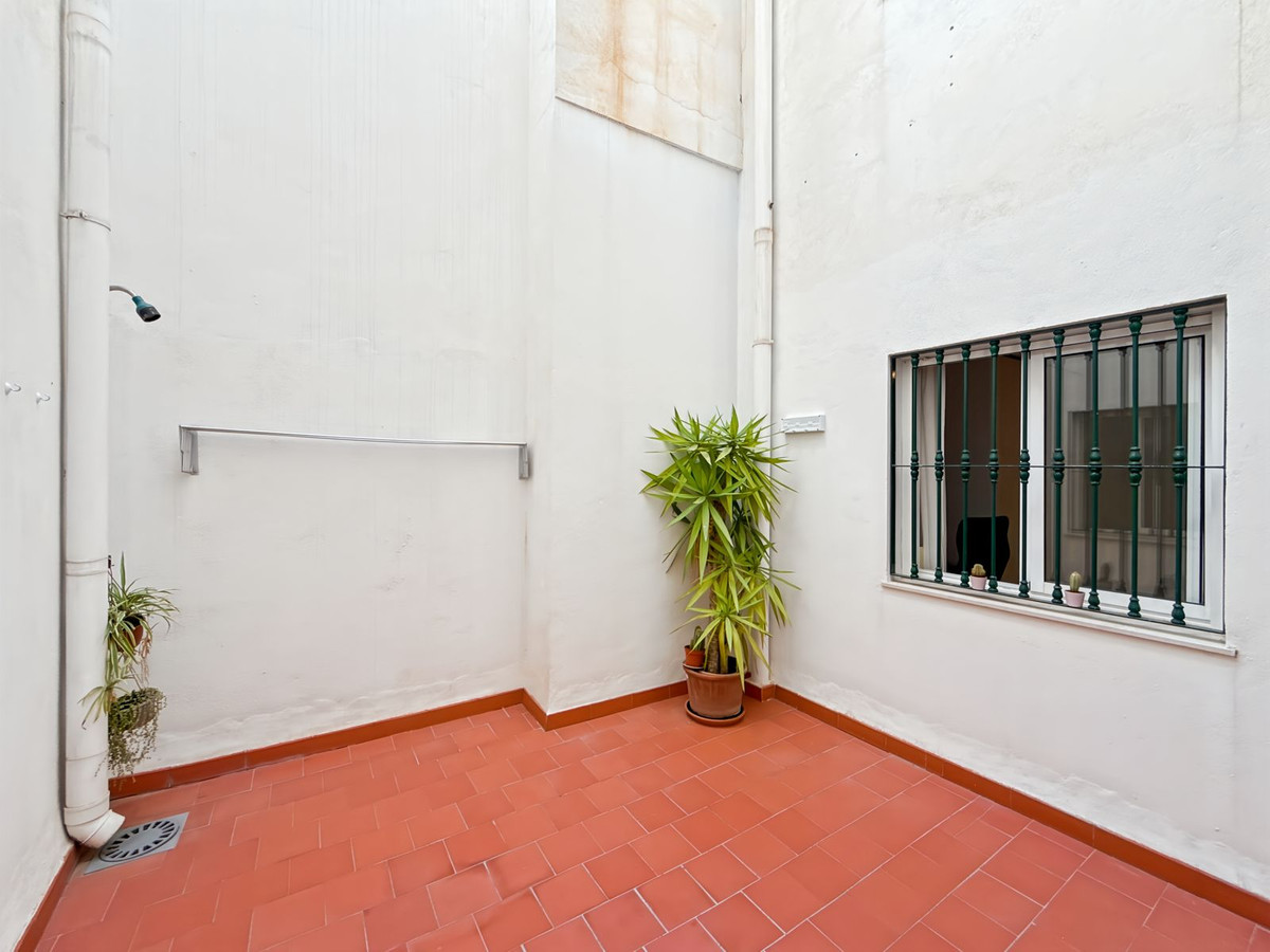Se vende Apartamento Planta Media de 2 dormitorios en Málaga Ciudad, Málaga, España