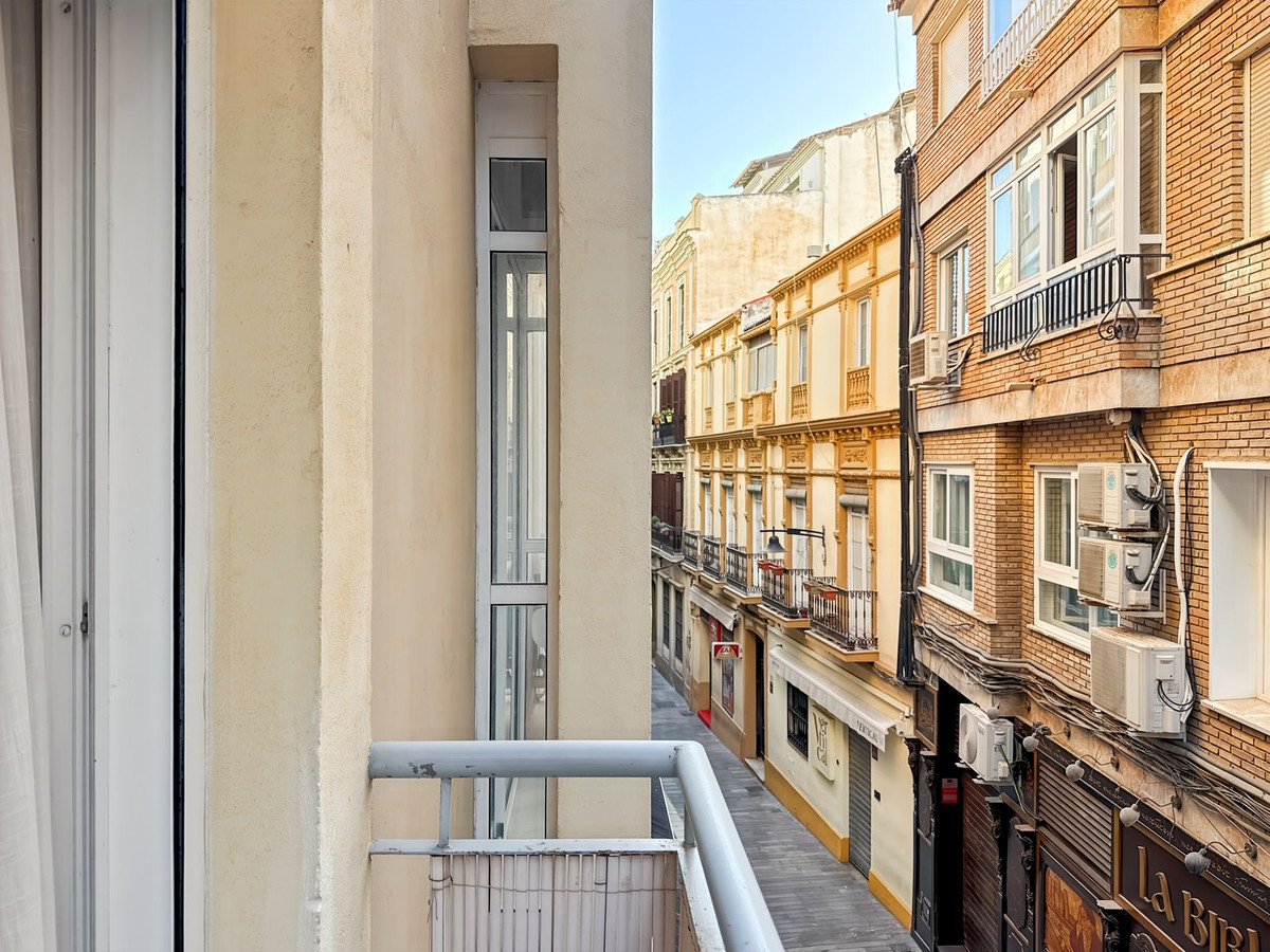 Se vende Apartamento Planta Media de 2 dormitorios en Málaga Ciudad, Málaga, España