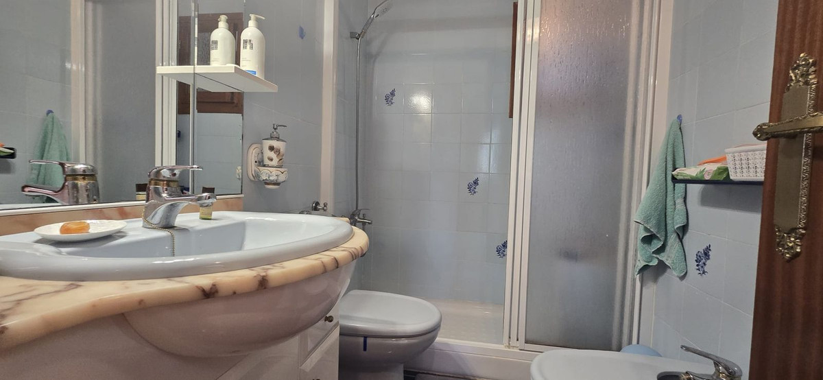 Se vende Pareada de 4 dormitorios en Costa Blanca, Alicante, España