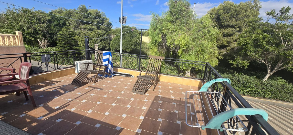 Se vende Pareada de 4 dormitorios en Costa Blanca, Alicante, España