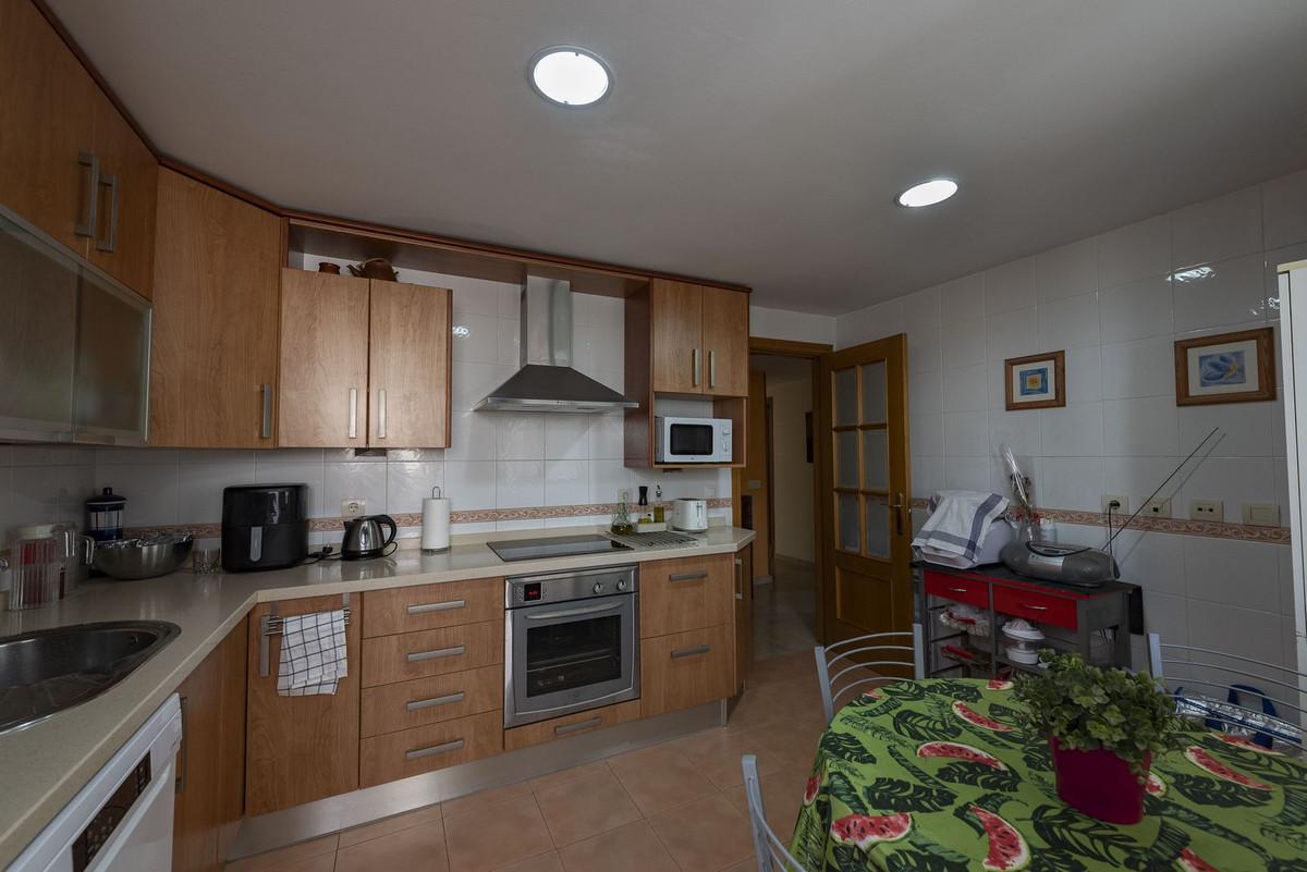 4 Bed Apartment for sale in Torremolinos Costa Del Sol, Málaga, Spain
