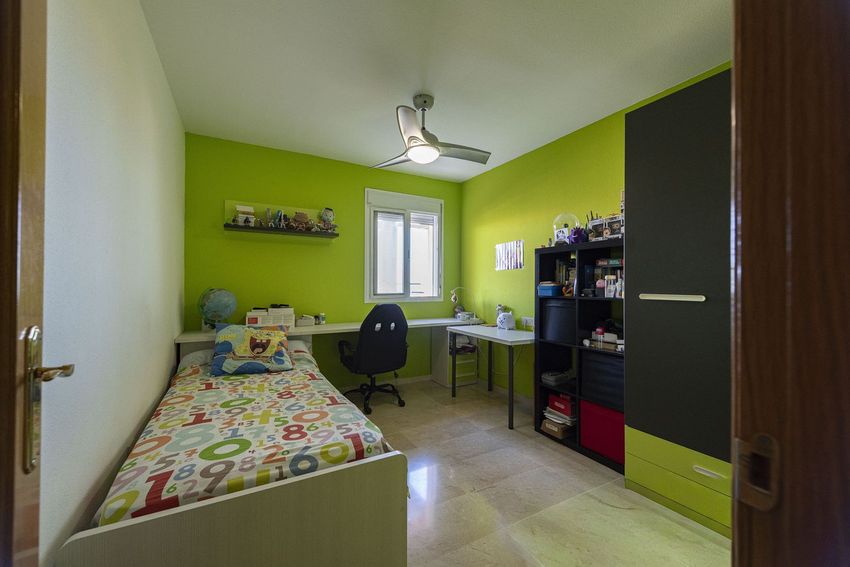 4 Bed Apartment for sale in Torremolinos Costa Del Sol, Málaga, Spain