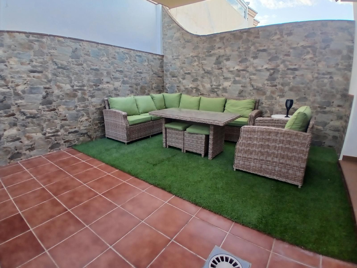 4 Bed Townhouse for sale in Los Pacos Costa Del Sol, Málaga, Spain