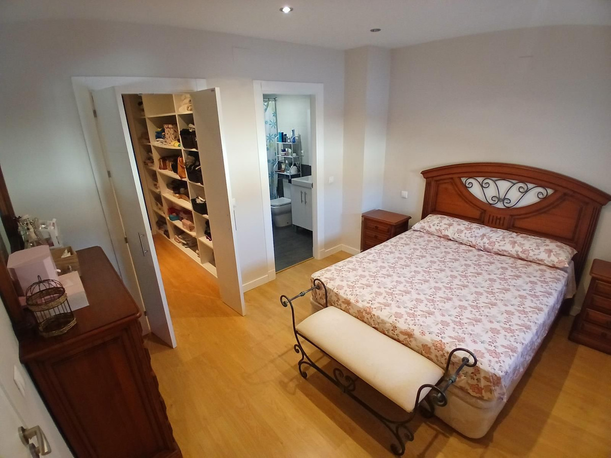 4 Bed Townhouse for sale in Los Pacos Costa Del Sol, Málaga, Spain