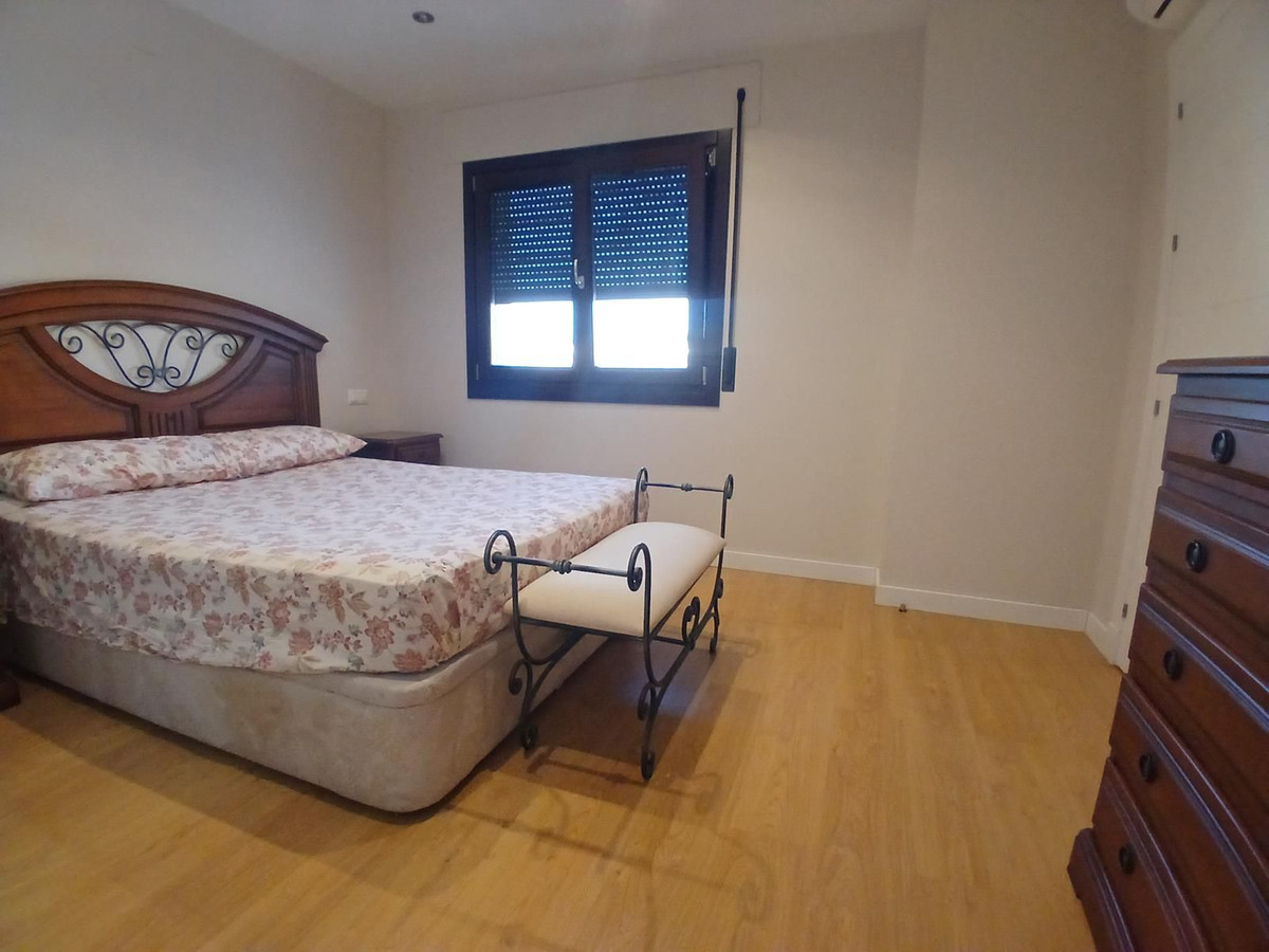 4 Bed Townhouse for sale in Los Pacos Costa Del Sol, Málaga, Spain