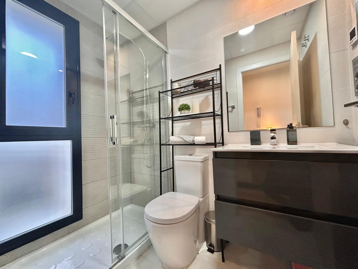 Se vende Villa - Chalet de 3 dormitorios en Costa Blanca, Alicante, España
