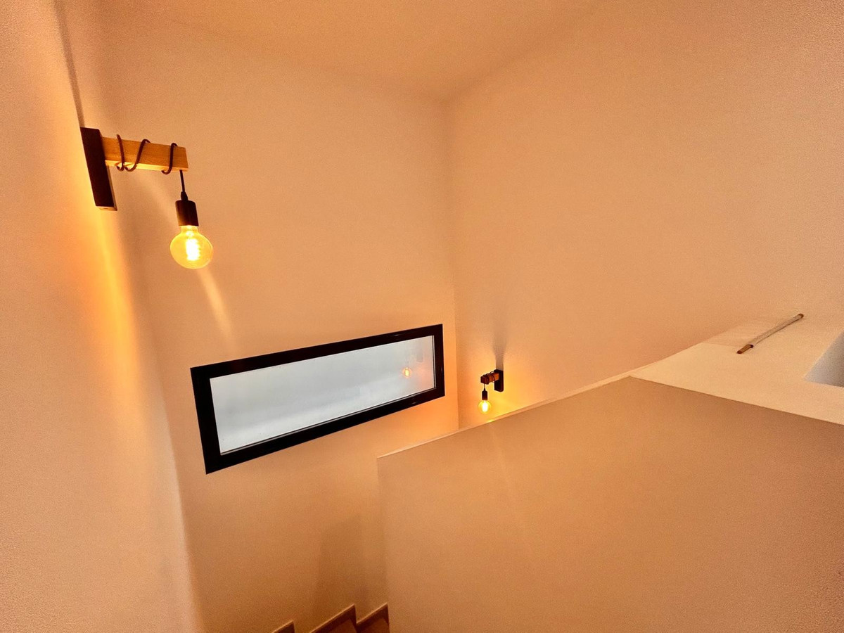 Se vende Villa - Chalet de 3 dormitorios en Costa Blanca, Alicante, España