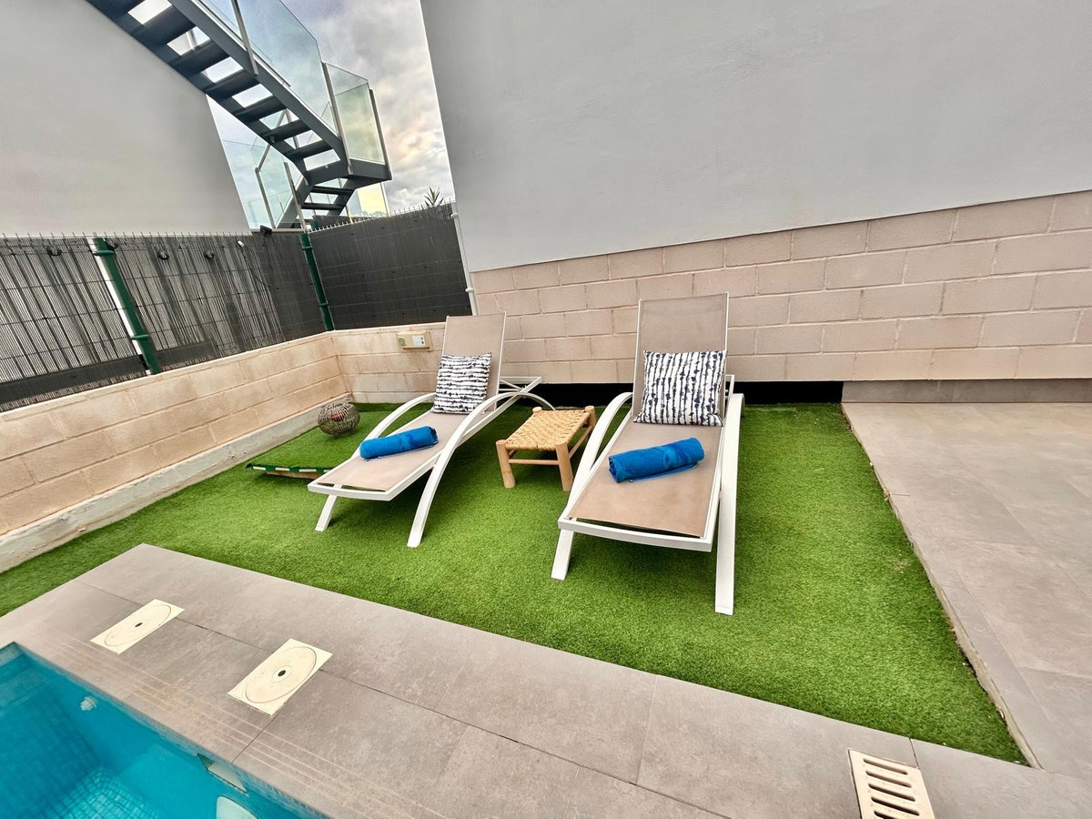 Se vende Villa - Chalet de 3 dormitorios en Costa Blanca, Alicante, España