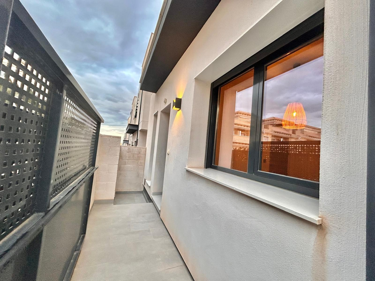Se vende Villa - Chalet de 3 dormitorios en Costa Blanca, Alicante, España