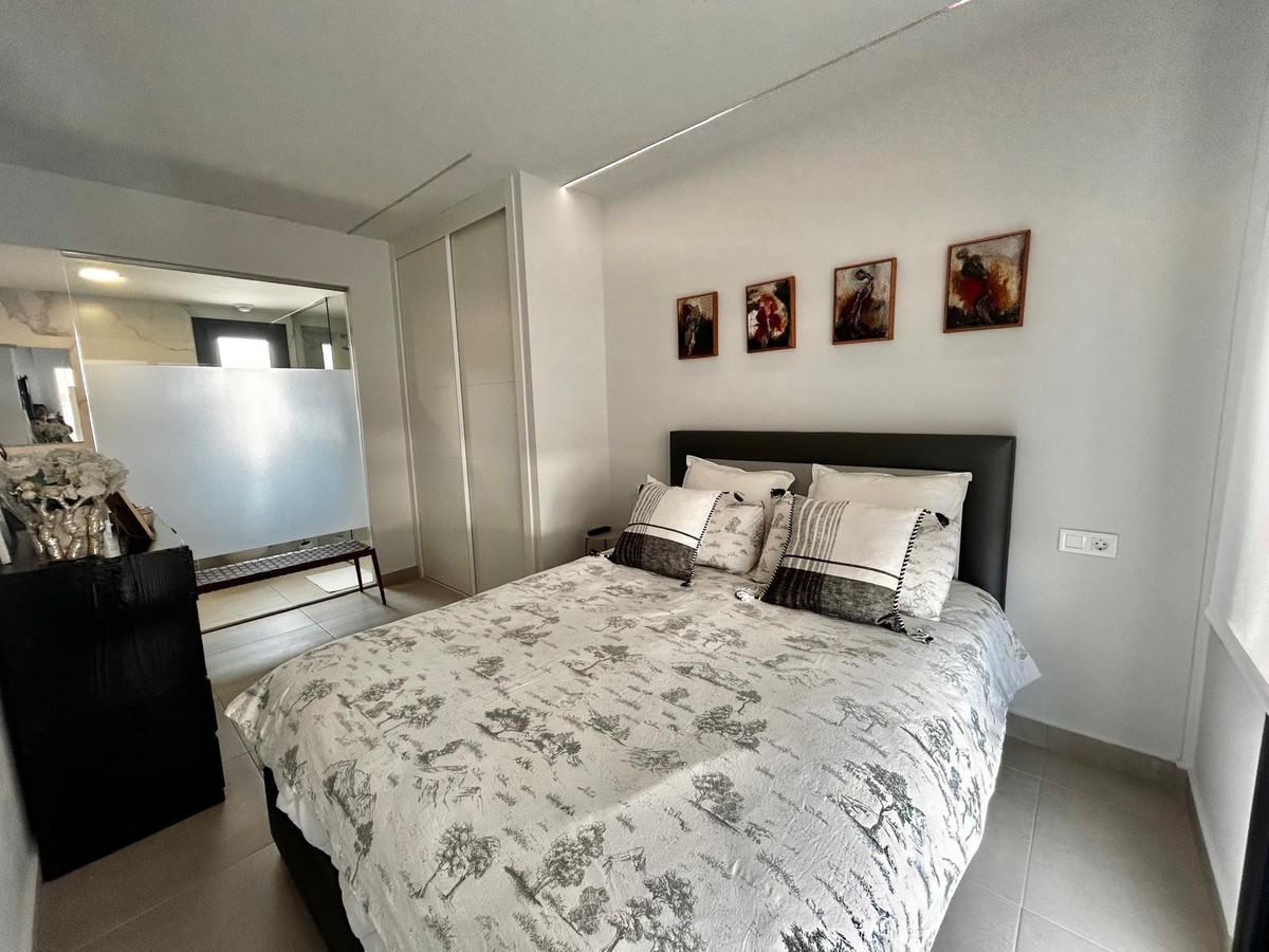 3 Bed Apartment for sale in Villamartin Costa Blanca, Alicante, Spain