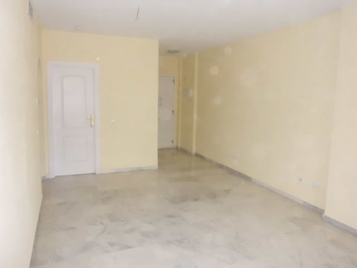3 Bed Apartment for sale in Nueva Andalucía Costa Del Sol, Málaga, Spain
