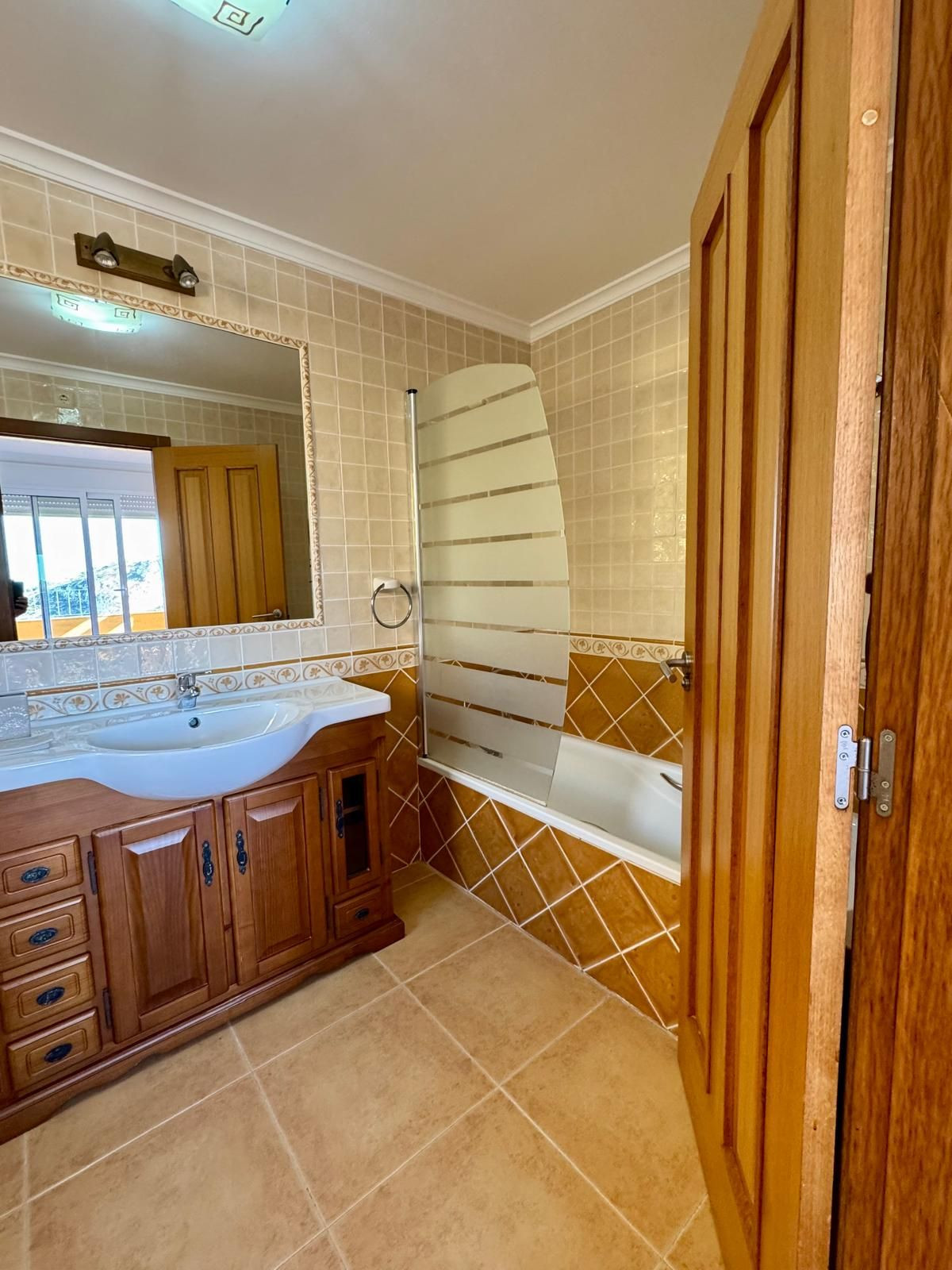 Se vende Apartamento Planta Media de 3 dormitorios en Costa Blanca, Alicante, España