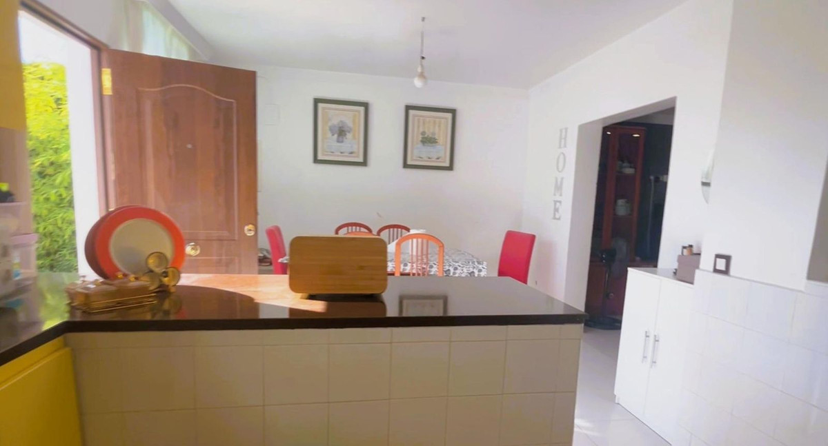 Se vende Pareada de 3 dormitorios en Costa Del Sol, Málaga, España