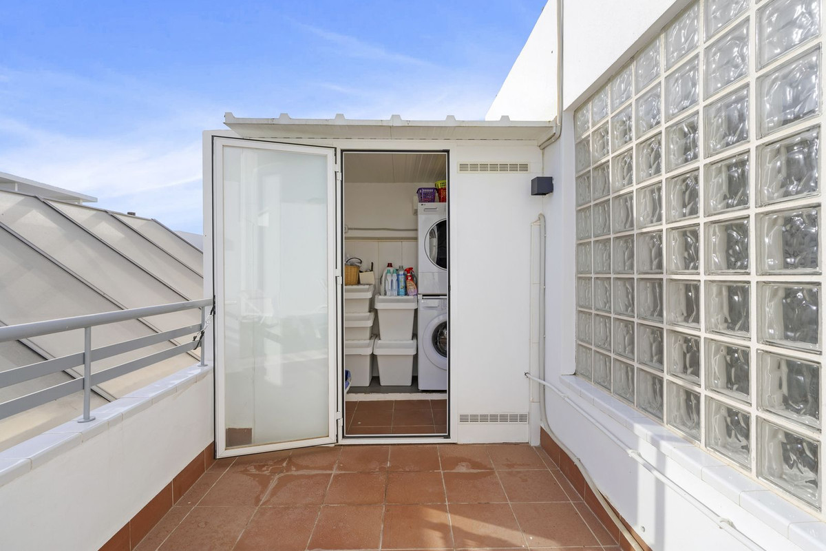 3 Bed Apartment for sale in La Cala De Mijas Costa Del Sol, Málaga, Spain