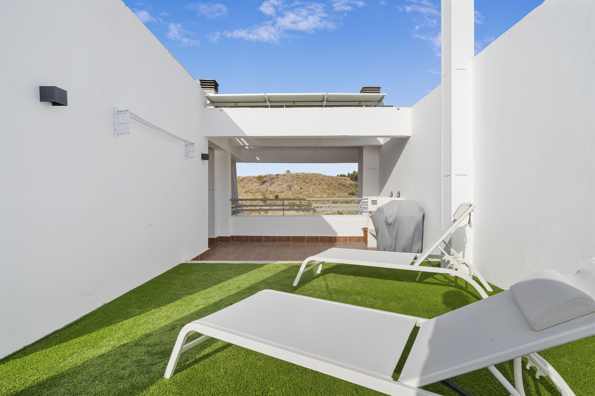 3 Bed Apartment for sale in La Cala De Mijas Costa Del Sol, Málaga, Spain