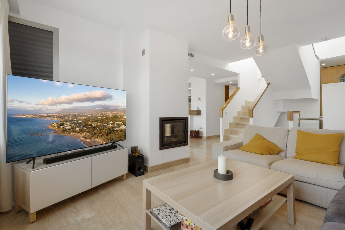 3 Bed Apartment for sale in La Cala De Mijas Costa Del Sol, Málaga, Spain