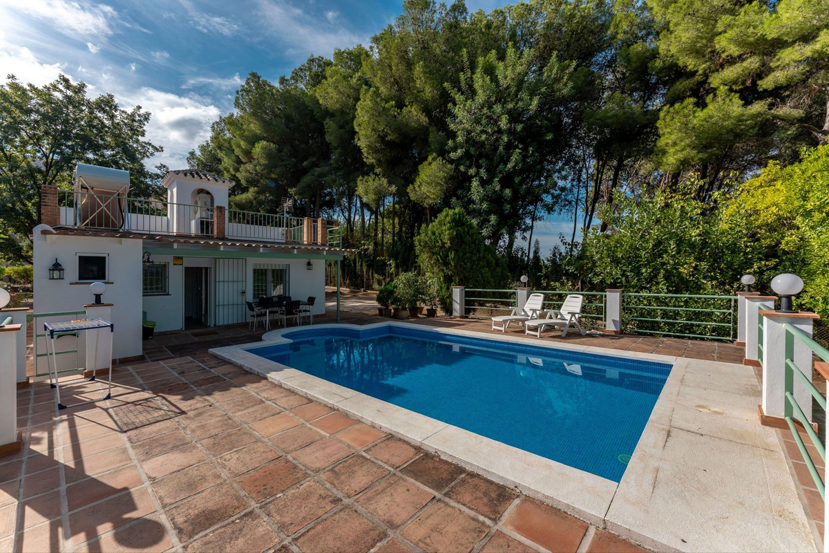5 Bed Townhouse for sale in Alhaurín El Grande Costa Del Sol, Málaga, Spain