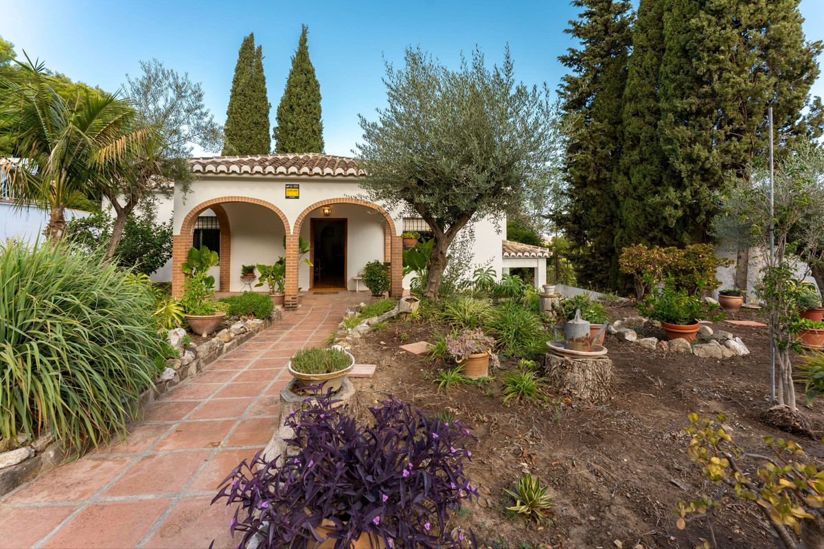 5 Bed Townhouse for sale in Alhaurín El Grande Costa Del Sol, Málaga, Spain