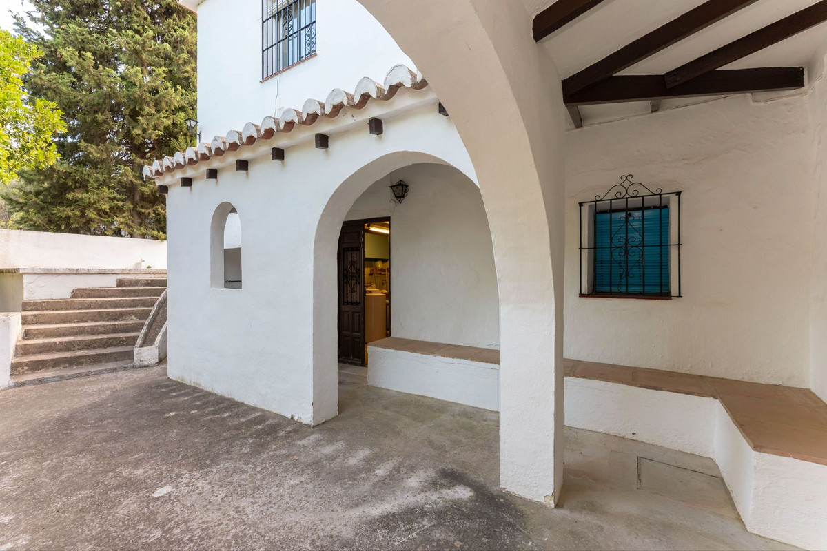 5 Bed Townhouse for sale in Alhaurín El Grande Costa Del Sol, Málaga, Spain