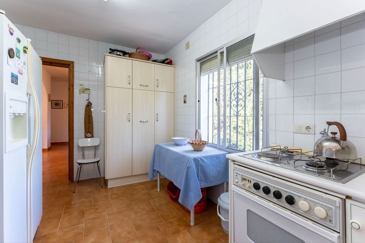 5 Bed Townhouse for sale in Alhaurín El Grande Costa Del Sol, Málaga, Spain