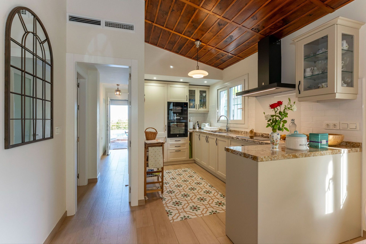 5 Bed Townhouse for sale in Alhaurín El Grande Costa Del Sol, Málaga, Spain