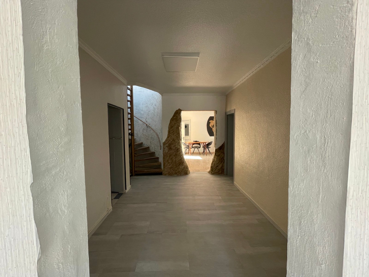 Se vende Villa - Chalet de 6 dormitorios en Costa Blanca, Alicante, España