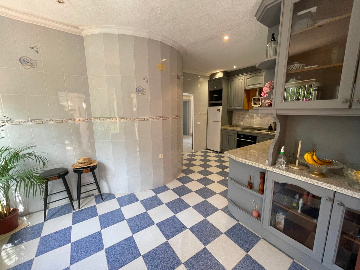 Se vende Villa - Chalet de 6 dormitorios en Costa Blanca, Alicante, España