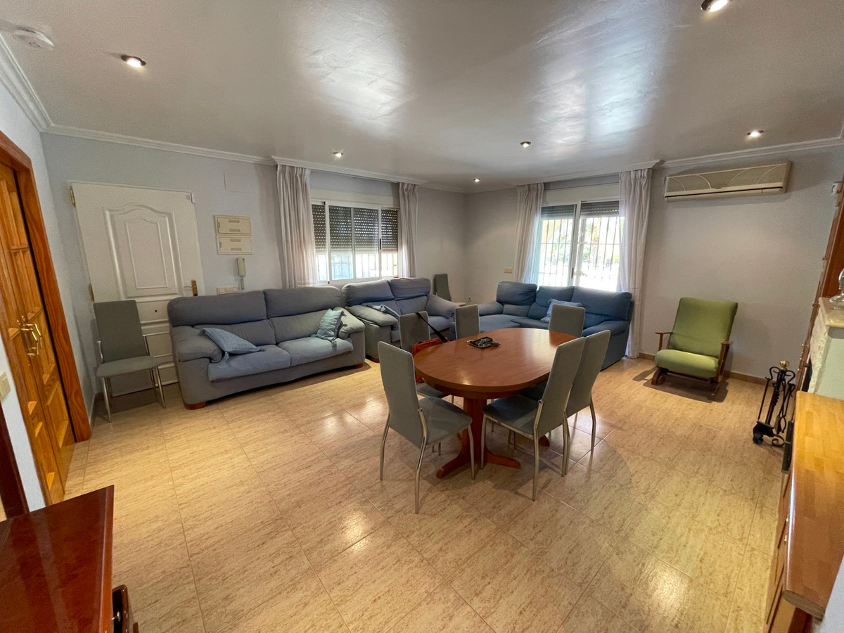 Se vende Villa - Chalet de 3 dormitorios en Costa Blanca, Alicante, España
