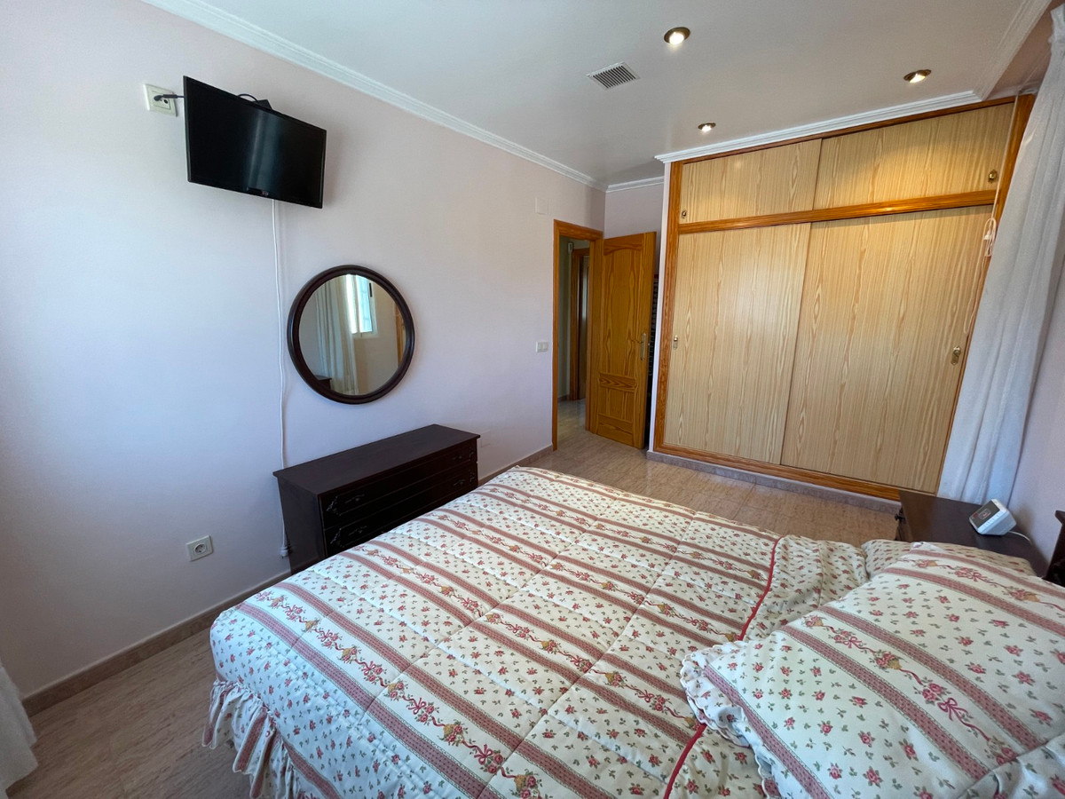 Se vende Villa - Chalet de 3 dormitorios en Costa Blanca, Alicante, España
