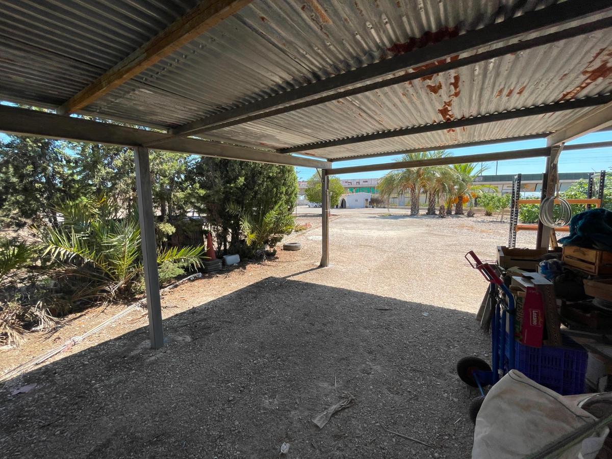 Se vende Villa - Chalet de 3 dormitorios en Costa Blanca, Alicante, España