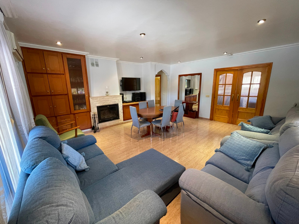 Se vende Villa - Chalet de 3 dormitorios en Costa Blanca, Alicante, España
