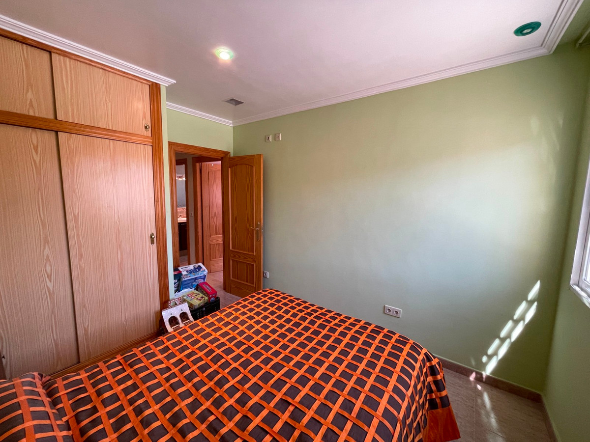 Se vende Villa - Chalet de 3 dormitorios en Costa Blanca, Alicante, España