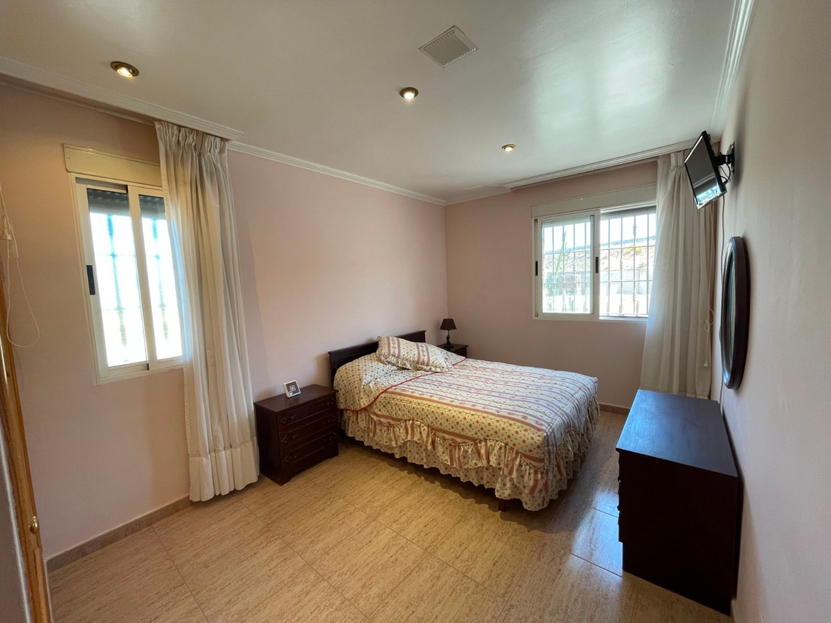 Se vende Villa - Chalet de 3 dormitorios en Costa Blanca, Alicante, España