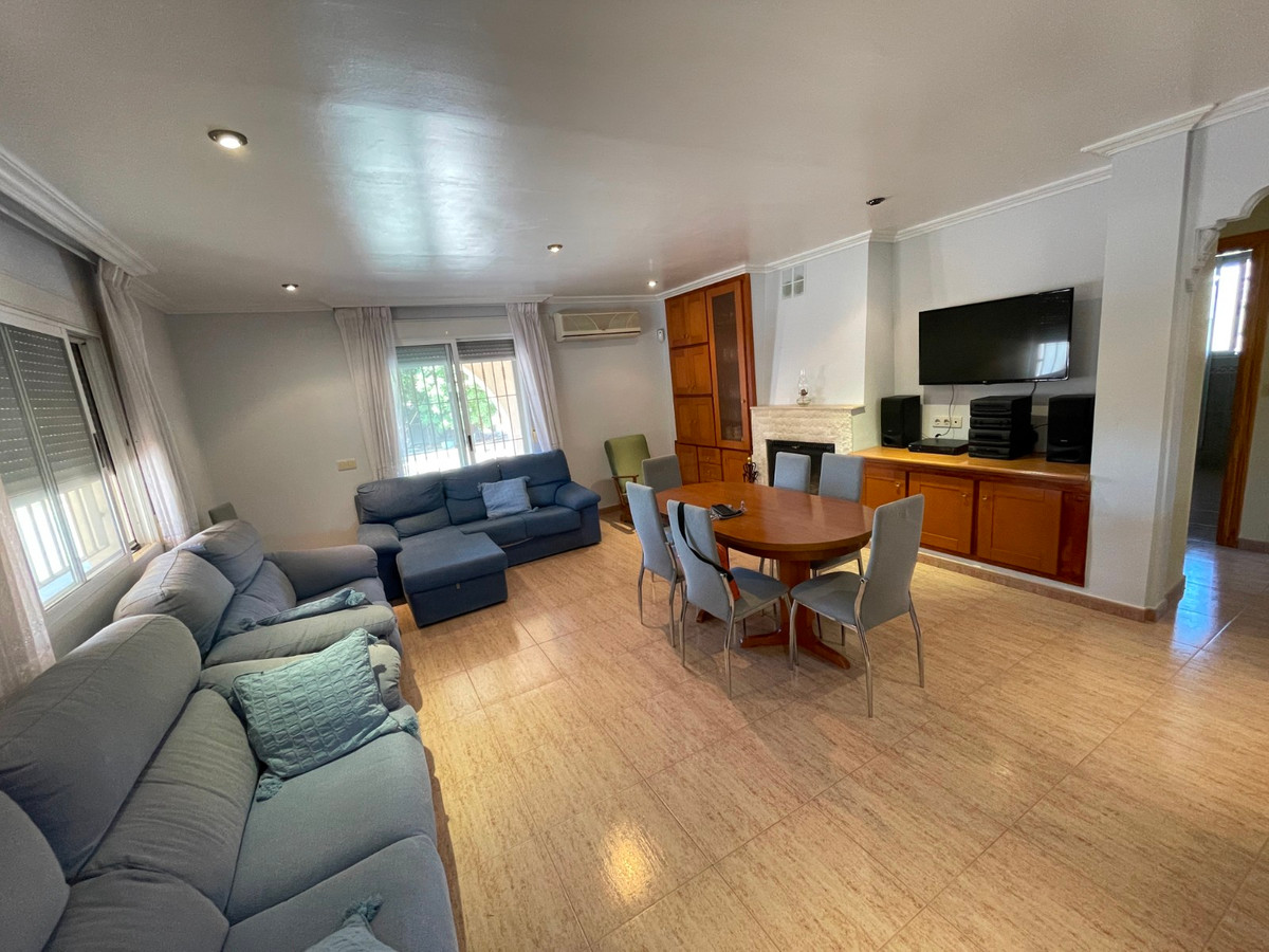 Se vende Villa - Chalet de 3 dormitorios en Costa Blanca, Alicante, España
