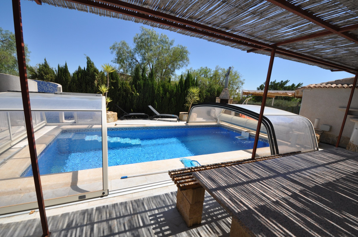 5 Bed Townhouse for sale in Crevillent Costa Blanca, Alicante, Spain