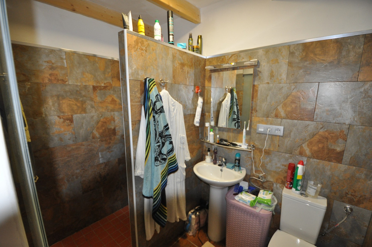 5 Bed Townhouse for sale in Crevillent Costa Blanca, Alicante, Spain
