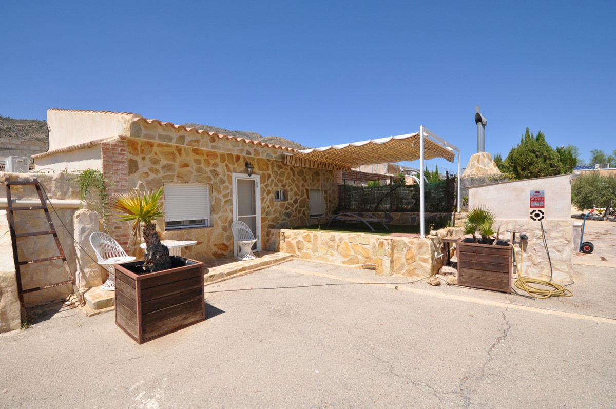 5 Bed Townhouse for sale in Crevillent Costa Blanca, Alicante, Spain