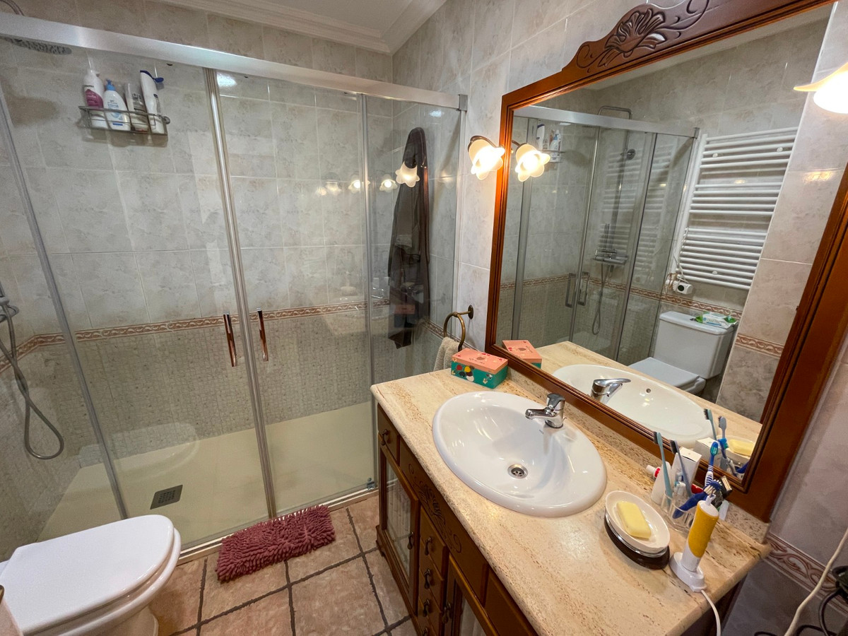 4 Bed Townhouse for sale in Elche Costa Blanca, Alicante, Spain