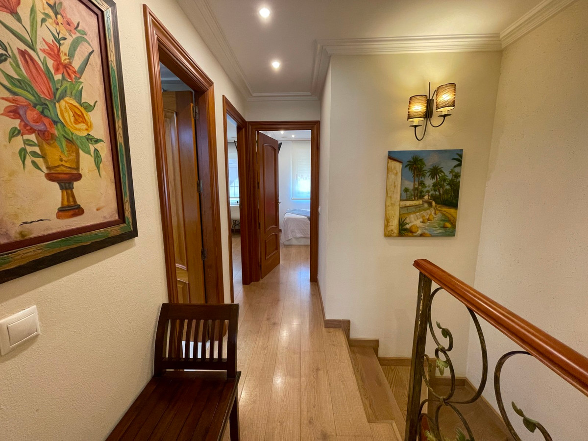 4 Bed Townhouse for sale in Elche Costa Blanca, Alicante, Spain