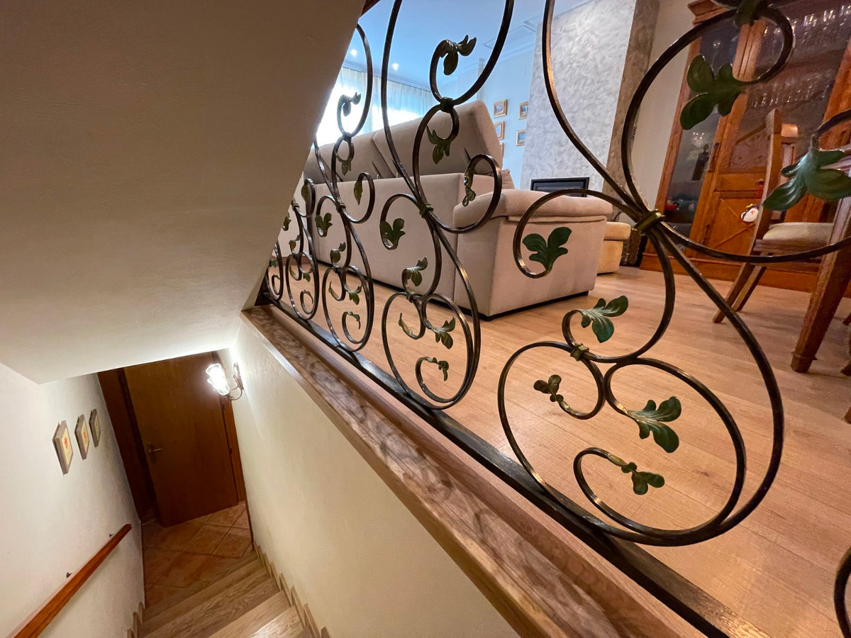 4 Bed Townhouse for sale in Elche Costa Blanca, Alicante, Spain