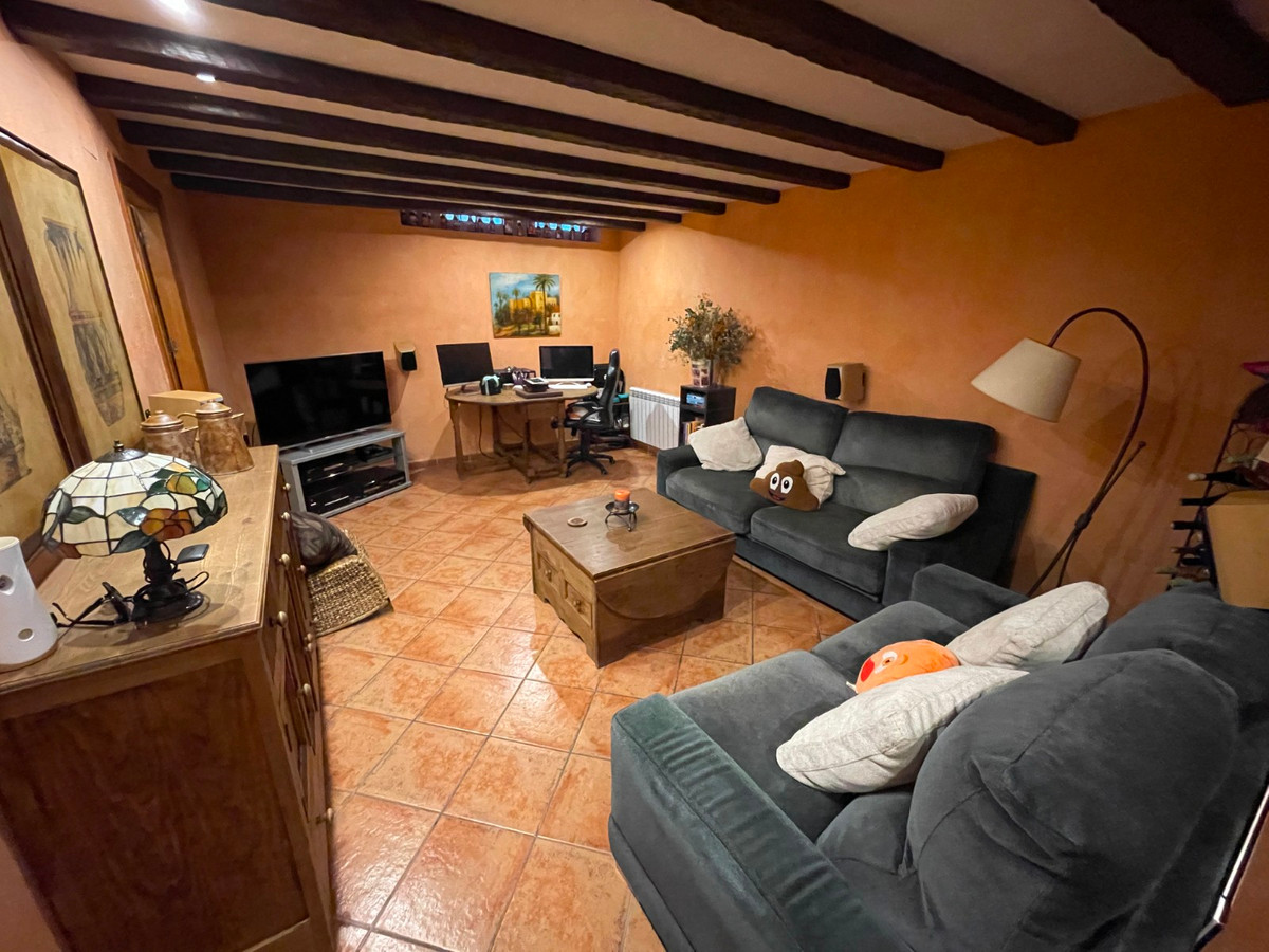 4 Bed Townhouse for sale in Elche Costa Blanca, Alicante, Spain