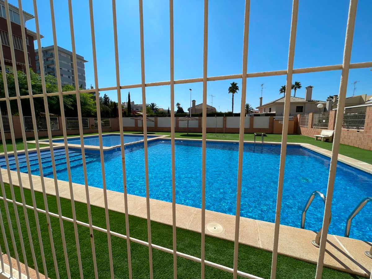 4 Bed Townhouse for sale in Elche Costa Blanca, Alicante, Spain