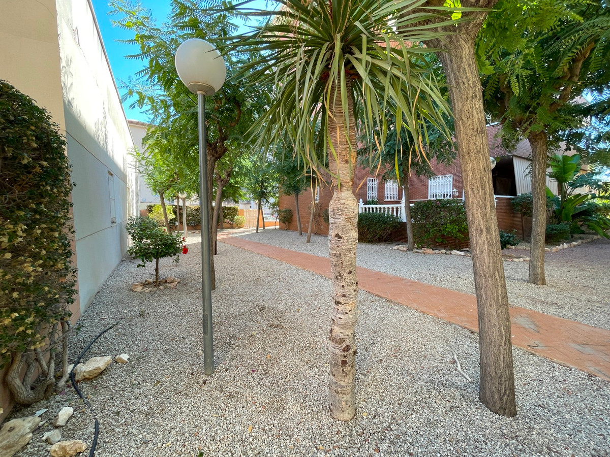 4 Bed Townhouse for sale in Elche Costa Blanca, Alicante, Spain