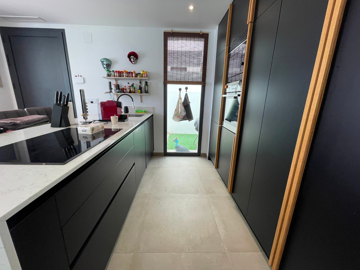 Se vende Villa - Chalet de 3 dormitorios en Costa Blanca, Alicante, España