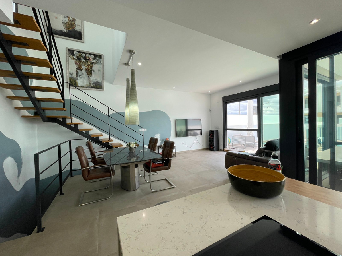 Se vende Villa - Chalet de 3 dormitorios en Costa Blanca, Alicante, España