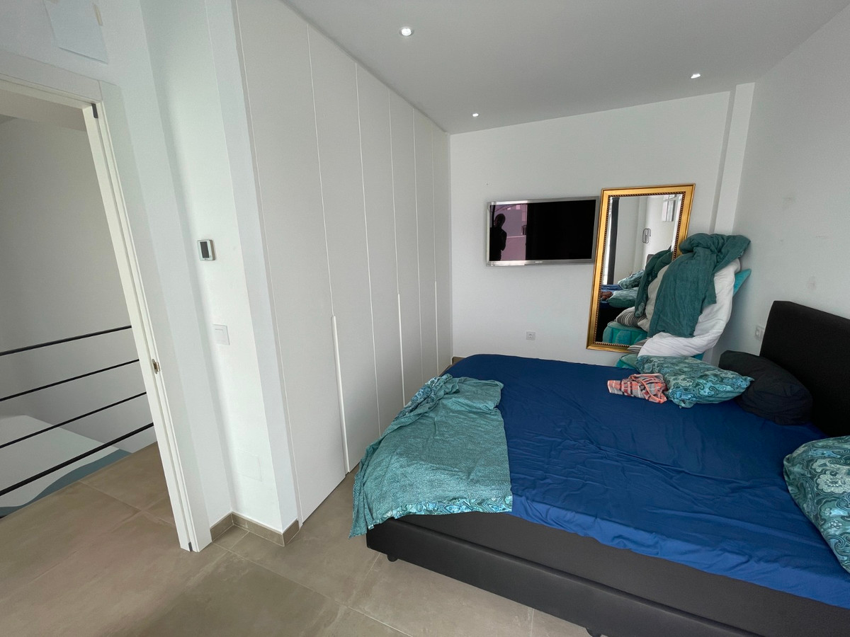 Se vende Villa - Chalet de 3 dormitorios en Costa Blanca, Alicante, España