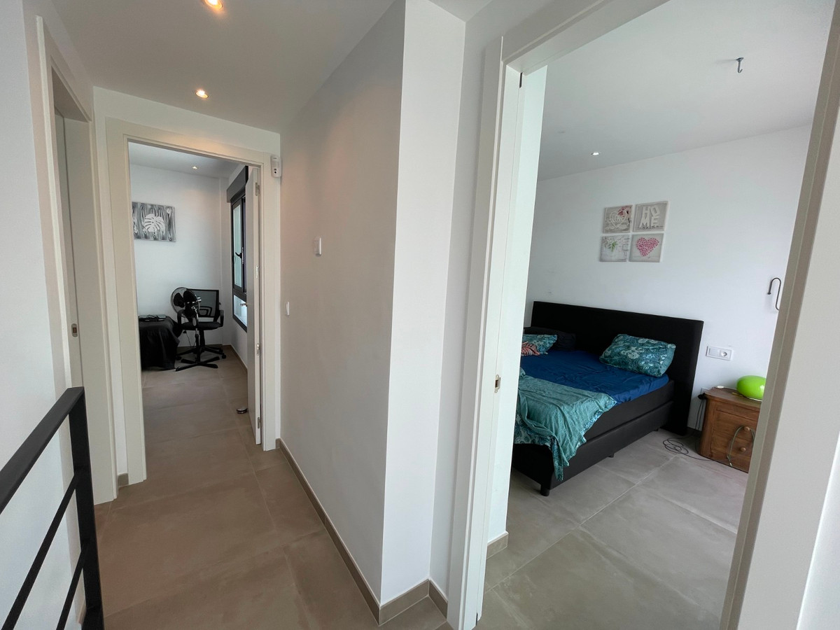 Se vende Villa - Chalet de 3 dormitorios en Costa Blanca, Alicante, España