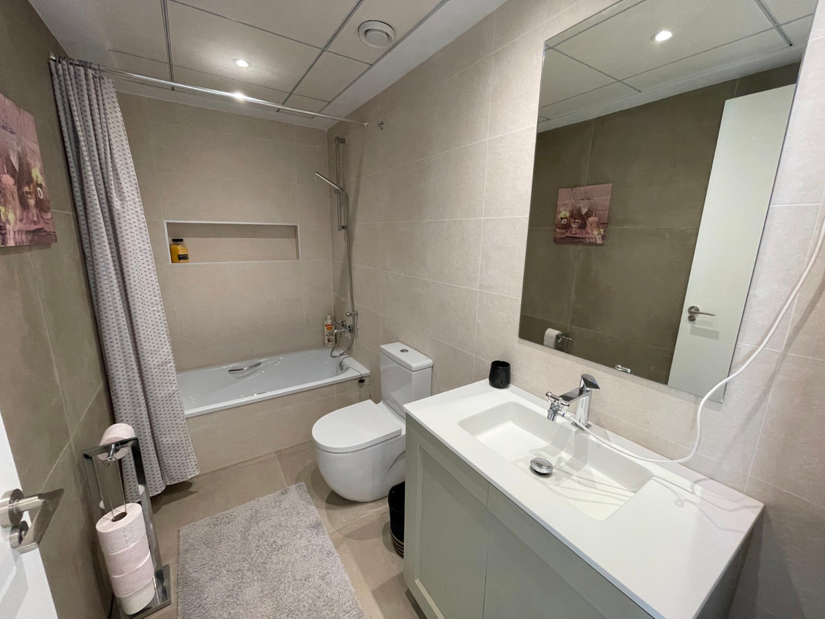 Se vende Villa - Chalet de 3 dormitorios en Costa Blanca, Alicante, España