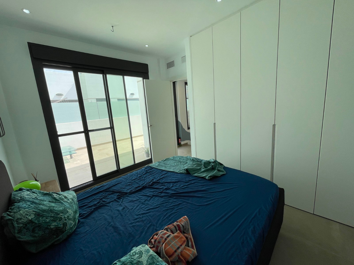 Se vende Villa - Chalet de 3 dormitorios en Costa Blanca, Alicante, España